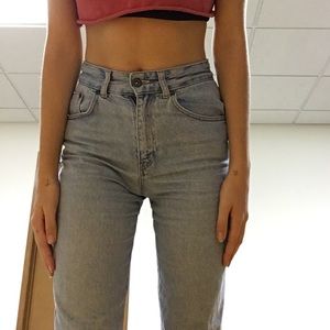 Light blue ragged jeans